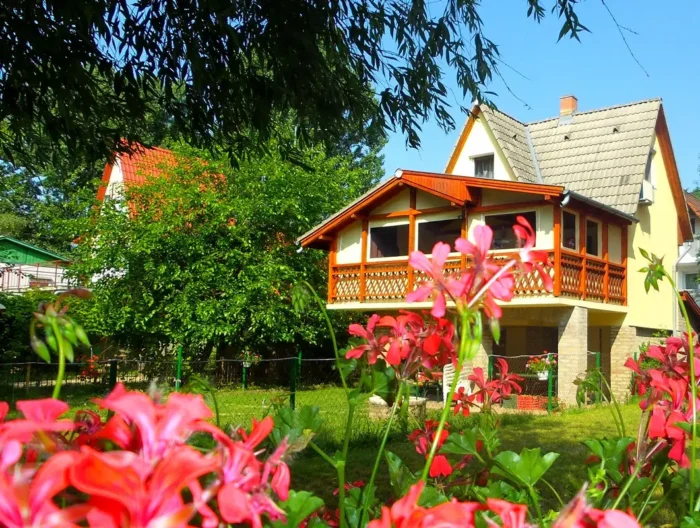 Tiszavirág Vendégház kültér 1